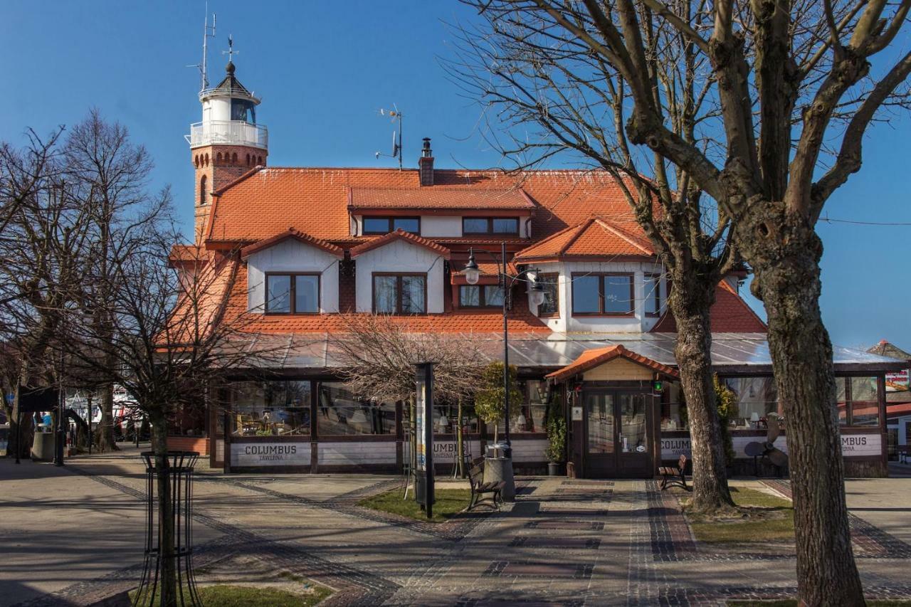 COLUMBUS Ustka Bed and Breakfast Eksteriør billede