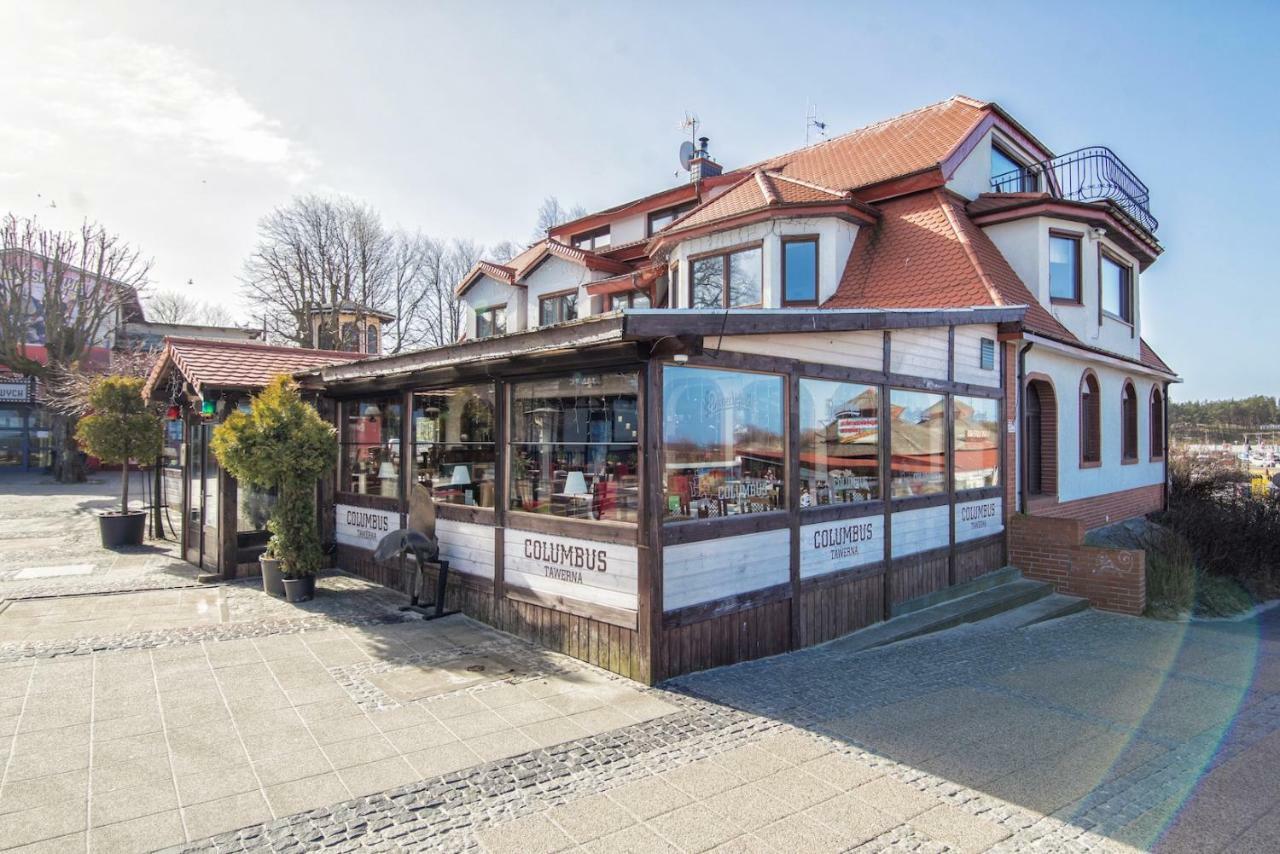 COLUMBUS Ustka Bed and Breakfast Eksteriør billede